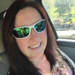 Meet your Posher, Nichol